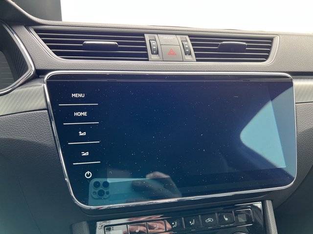 Skoda Superb Combi 2.0 TDI Sportline 4x4 DSG / MATRIX / AHK / STHZG / PANORAMA - foto 10