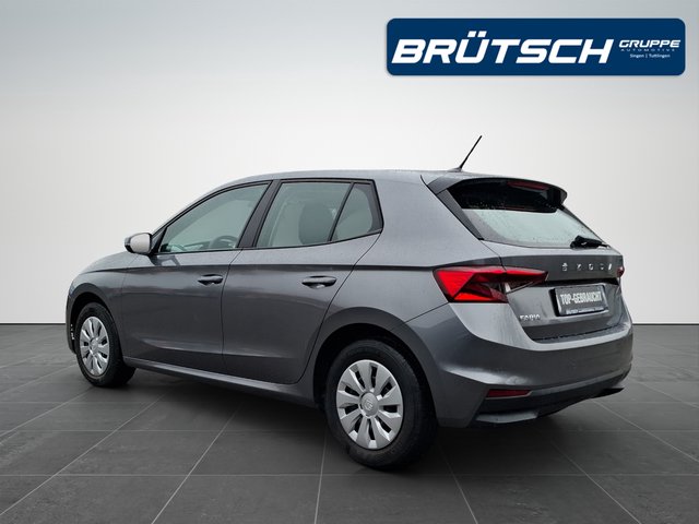 Skoda Fabia 1.0 MPI Active KLIMA / LED / SITZHEIZUNG / DAB+ / PDC - bilder 2