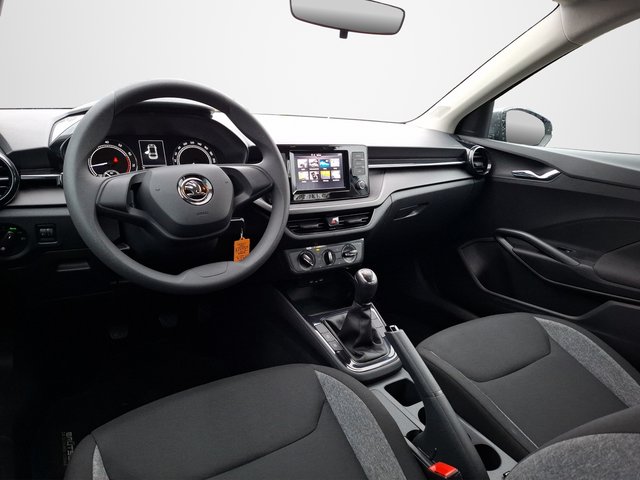 Skoda Fabia 1.0 MPI Active KLIMA / LED / SITZHEIZUNG / DAB+ / PDC - bilder 9