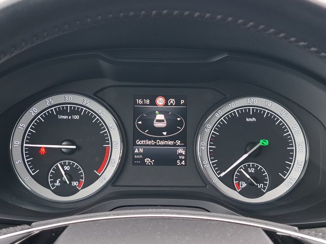 Skoda Kodiaq 2.0 TDI Clever 4x4 DSG / 7-SITZER / AHK / NAVI / LED - foto 10