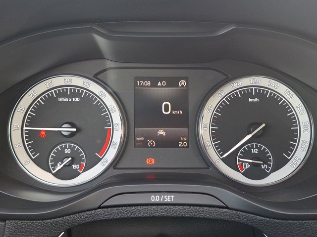 Skoda Karoq 2.0 TDI Clever KLIMA / NAVI / LED / KAMERA / SITZHEIZUNG - foto 10