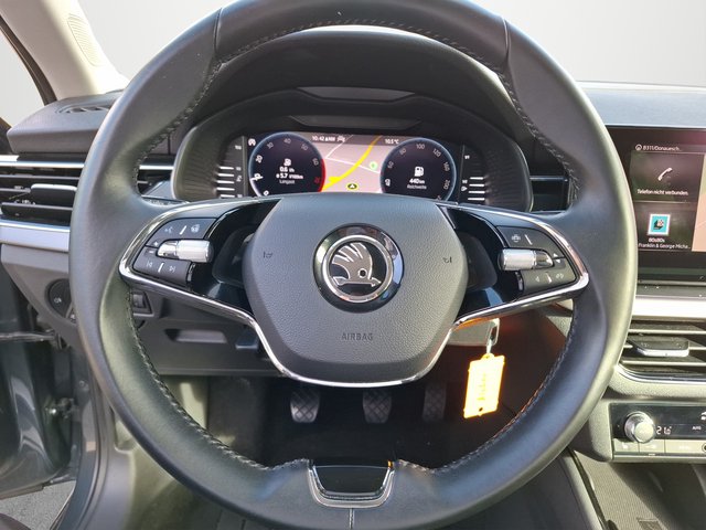 Skoda Kamiq 1.0 TSI Clever KLIMA / AHK / NAVI / NAVI / KAMERA - bilder 10