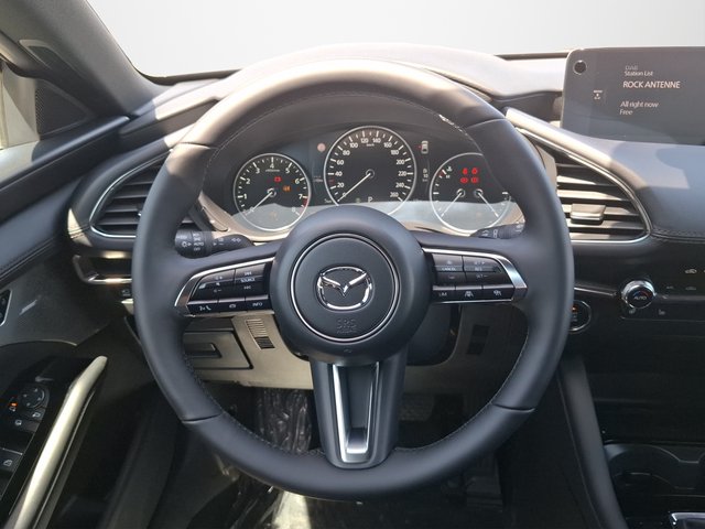 Mazda 3 2.0 X 186PS 6AG FWD Exclusive-Line - bilder 10