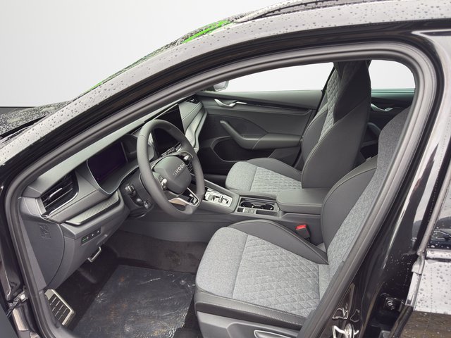 Skoda Octavia Combi Sportline 2.0 TDI DSG 110kW/150PS - foto 8