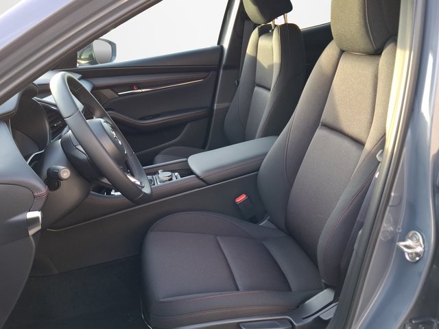 Mazda 3 2.5 e-SKYACTIV G 140PS 6AG Homura - bilder 8