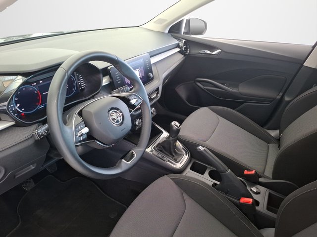 Skoda Fabia 1.0 TSI Ambition CLIMATRONIC / LED / SITZHEIZUNG / ALU - bilder 8