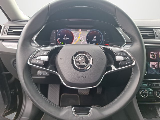 Skoda Superb Combi 2.0 TDI Style DSG / NAVI / ACC / PANORAMA / SITZHEIZUNG - foto 10
