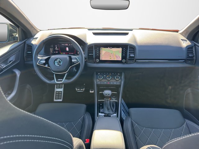 Skoda Karoq 2.0 TSI Sportline 4x4 DSG / AHK / NAVI / PANORAMA / SITZHEIZUNG - bilder 9