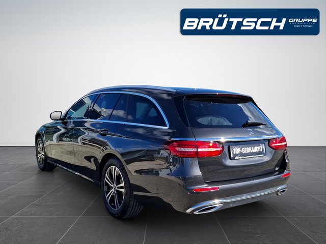 Mercedes-Benz E 220 d T Avantgarde AUTOMATIK / LED / AHK / NAVI / SITZHEIZUNG - bilder 3