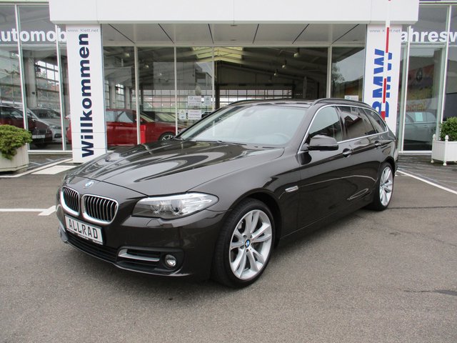 BMW 530d xDrive A Touring - photo 1