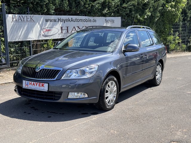 Skoda Octavia Combi Ambiente 2x Schlüssel Xenon Used vehicle for sale | First registration 01/2010