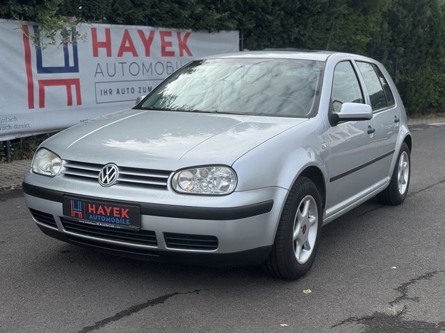 Volkswagen Golf IV Automatik/ Schiebedach /8 X bereift/74kw Used vehicle for sale | First registration 04/2003