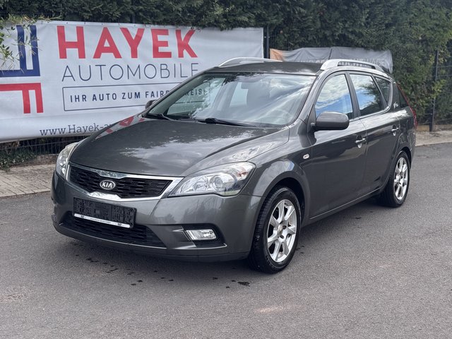 Kia Ceed EX / 8 X Bereift / SHZ / ALU Gebrauchtwagen Kaufen | EZ 09/2010 | Preis 1.999 €