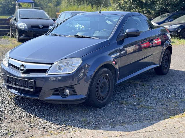 Opel Tigra Twin Top Edition / Kette gerissen / Used vehicle for sale | First registration 04/2008