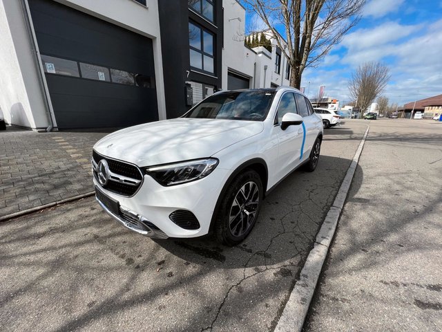Mercedes-Benz GLC 200 4MATIC Panorama*19" Новое авто купить | Первая регистрация 03/2023