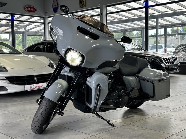 Harley-Davidson Electra Glide Ultra Limited 114 FLHTK CVO-H Used vehicle for sale | First registration 07/2019