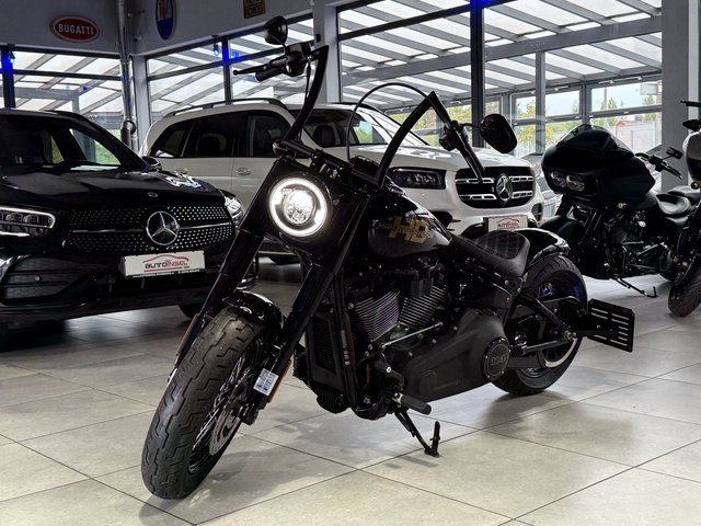 Harley-Davidson Softail Slim 114 Custom Gebrauchtwagen Kaufen | EZ 07/2023 | Preis 18.850 €