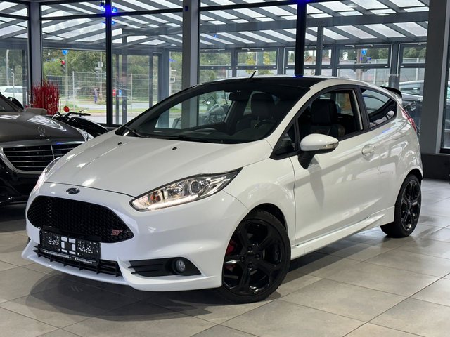 Ford Fiesta ST Recaro Keyless-Go Kamera Performance Gebrauchtwagen Kaufen | EZ 01/2016