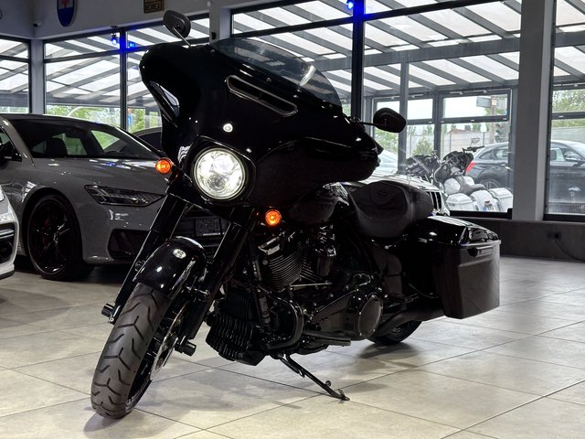 Harley-Davidson Street Glide Special 114 FLHXS CUSTOM BLACK Gebrauchtwagen Kaufen | EZ 07/2021
