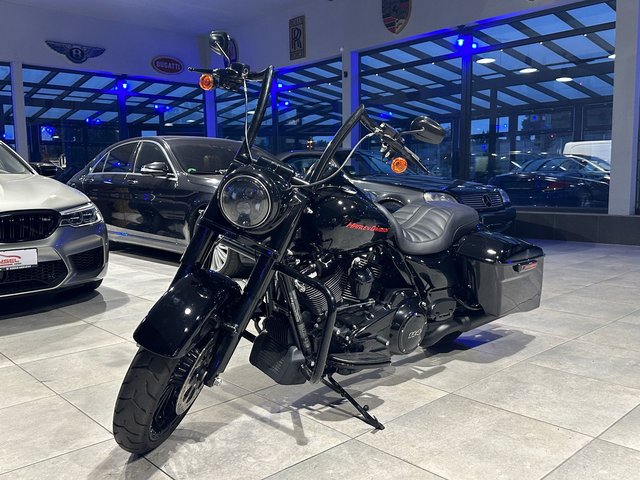 Harley-Davidson Road King Special 114 FLHRS APE Used vehicle for sale | First registration 07/2019
