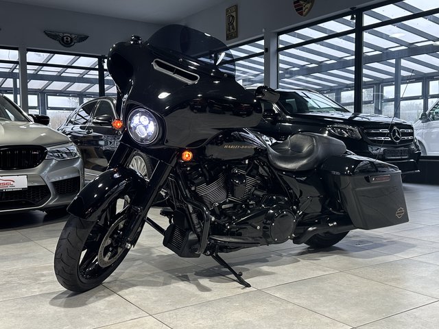 Harley-Davidson Street Glide 107 FLHX LED Gebrauchtwagen Kaufen | EZ 10/2018