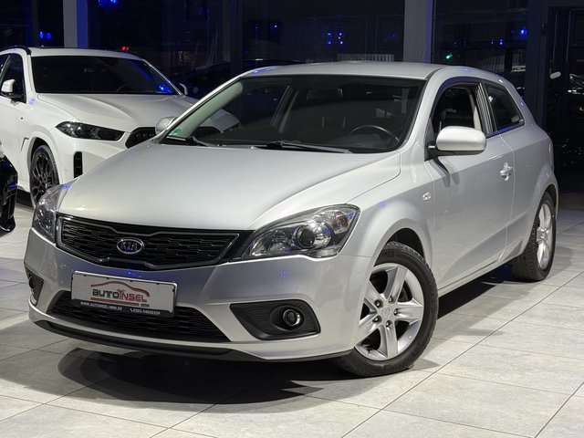 Kia ProCeed Edition 7 Sitzheizung Navi Used vehicle for sale | First registration 05/2012