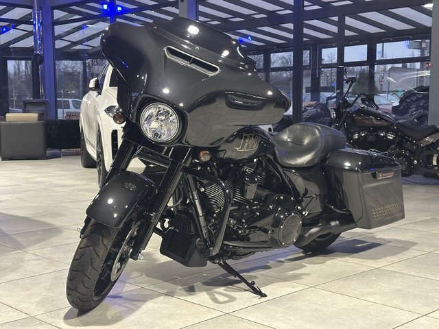 Harley-Davidson Street Glide FLHX 107 Custom Gebrauchtwagen Kaufen | EZ 07/2021