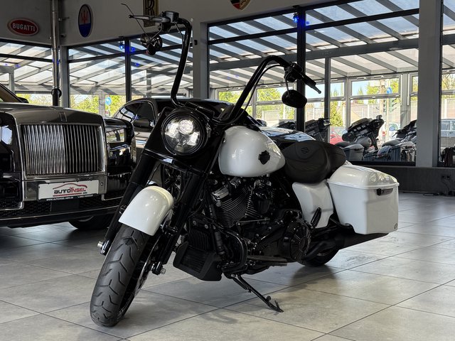 Harley-Davidson FLHRXS ROAD KING SPECIAL 114 APE LED Used vehicle for sale | First registration 07/2024