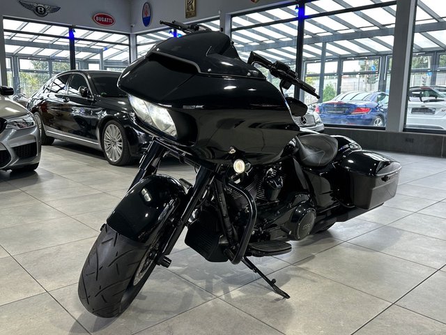 Harley-Davidson Road Glide Special 114 FLTRXS Fattire Rinehart Used vehicle for sale | First registration 07/2019