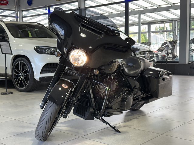 Harley-Davidson Street Glide FLHX 107ci Navi Tempomat Gebrauchtwagen Kaufen | EZ 07/2022 | Preis 19.850 €