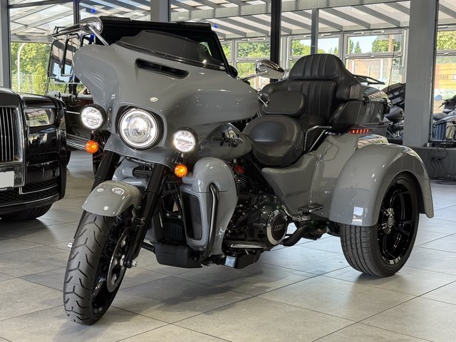 Harley-Davidson Tri Glide CVO 117 FLHTCUTGSE Used vehicle for sale | First registration 07/2021