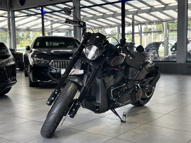 Harley-Davidson Softail FXDR 114 Jekill&Hyde 260er Used vehicle for sale | First registration 04/2019