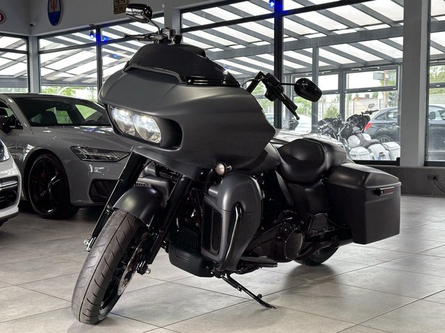 Harley-Davidson Road Glide Special 114 FLTRU CUSTOM Used vehicle for sale | First registration 07/2019