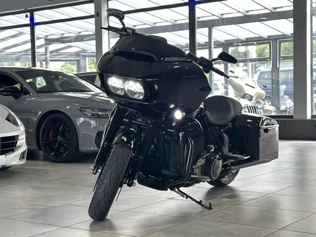 Harley-Davidson Road Glide 114 FLTRU CVO-H APE Lenker Custom 19" Used vehicle for sale | First registration 07/2019