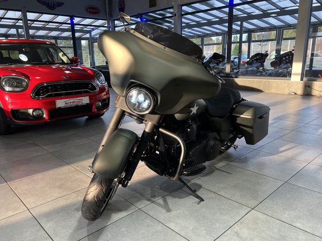 Harley-Davidson Street Glide FLHX 103 LED Tempomat Gebrauchtwagen Kaufen | EZ 07/2011
