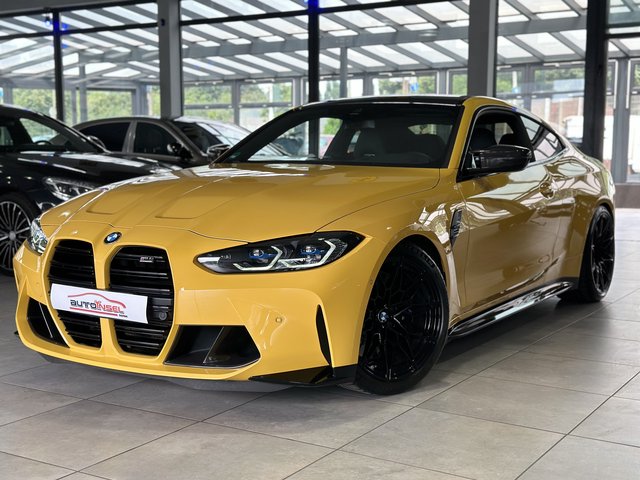 BMW M4 Competition Carbon MDriversPackage Individual Used vehicle for sale | First registration 03/2022