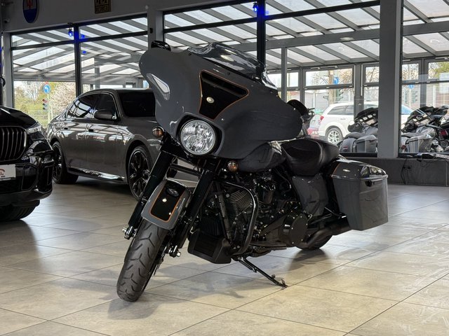 Harley-Davidson FLHXS Street Glide Special 114 AppleCarPlay Gebrauchtwagen Kaufen | EZ 07/2019