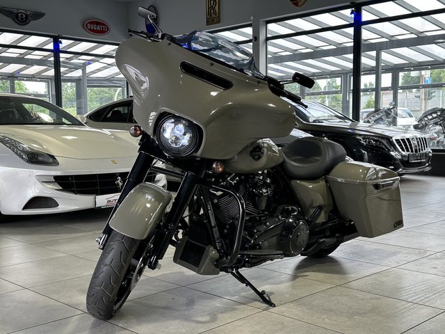 Harley-Davidson Street Glide Special 107 FLHXS LED Custom 19" Gebrauchtwagen Kaufen | EZ 07/2017