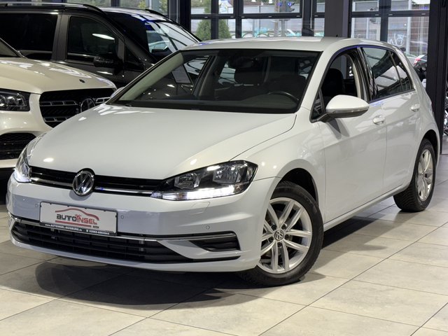 Volkswagen Golf VII DSG Comfortline BMT SHZ Touch GrDisplay Used vehicle for sale | First registration 07/2017 | Price 14.650 €