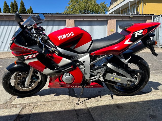 Yamaha YZF-R6 600 * RJ03 * 2.-Hand * Service NEU * Gebrauchtwagen Kaufen | EZ 10/2001 | Preis 3.999 €