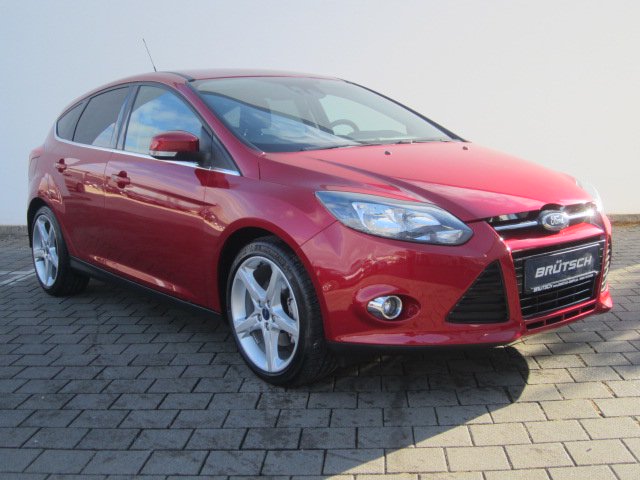 Ford Focus Titanium 1.6 EcoBoost LEDER / NAVI - bilder 1