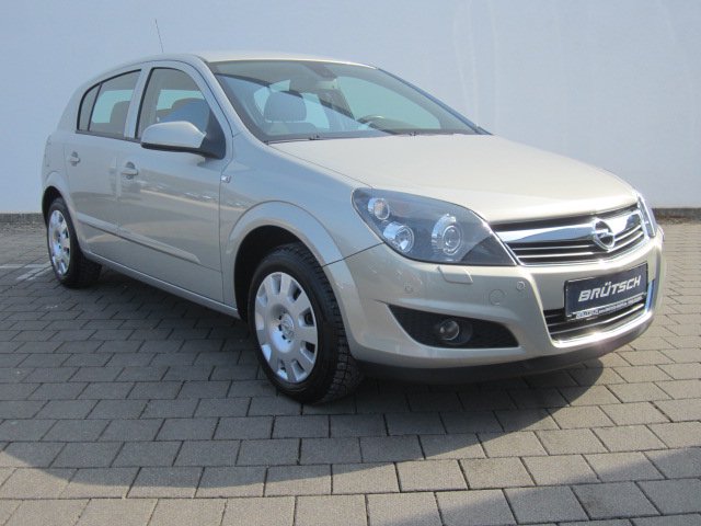 Opel Astra 1.8 Innovation AUTOMATIK / KLIMA / SITZHEIZUNG - foto 1