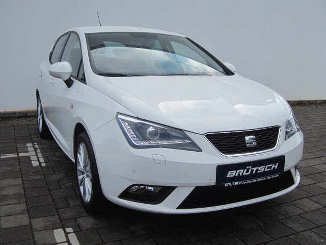 Seat Ibiza 1.2 TSI DSG Style Salsa PDC / XENON / NAVI - foto 1