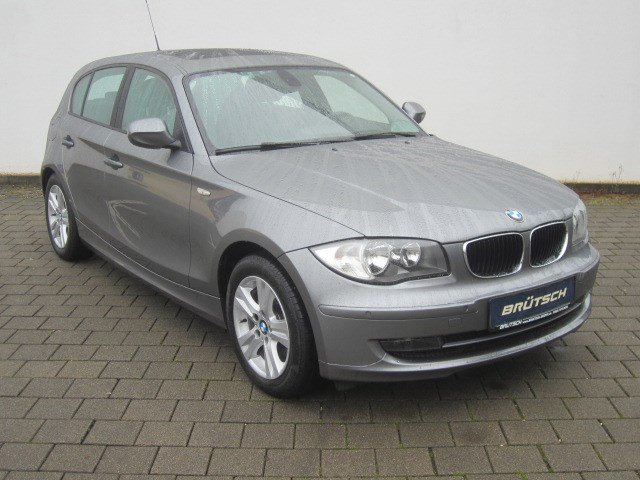 BMW 120d AUTOMATIK / NAVI / SCHIEBEDACH - foto 1