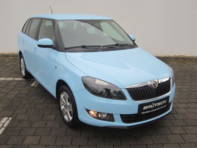 Skoda Fabia Combi 1.2 TSI Ambition SONDERLACKIERUNG - bilder 1