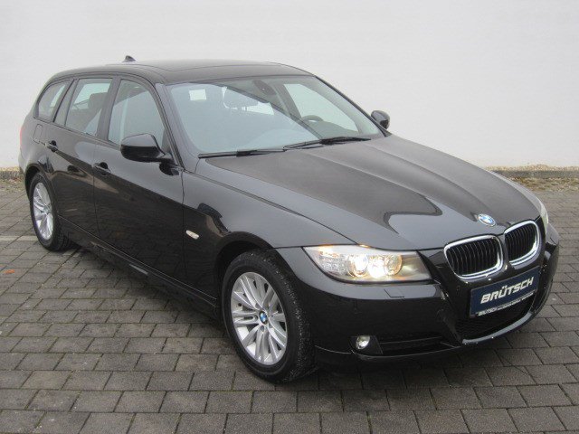 BMW 318i Touring XENON / NAVI / PANORAMADACH - bilder 1