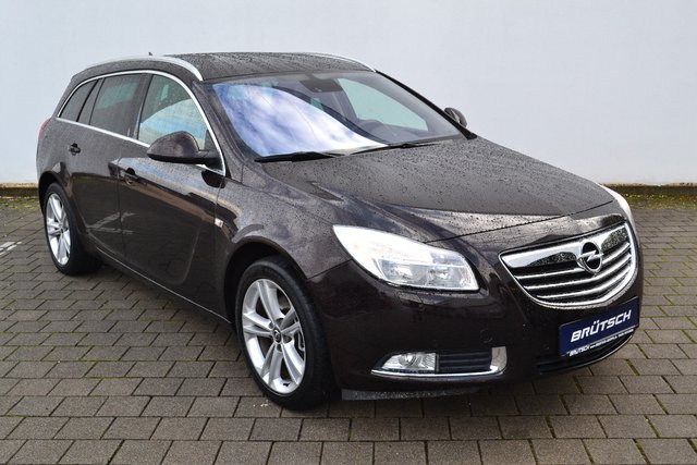 Opel Insignia Sports Tourer 2.0 CDTi Sport 4x4 AHK / NAVI - bilder 1