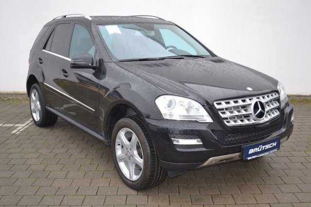 Mercedes-Benz ML 350 CDI 4-Matic AHK / NAVI / XENON / SCHIEBEDACH - bilder 1