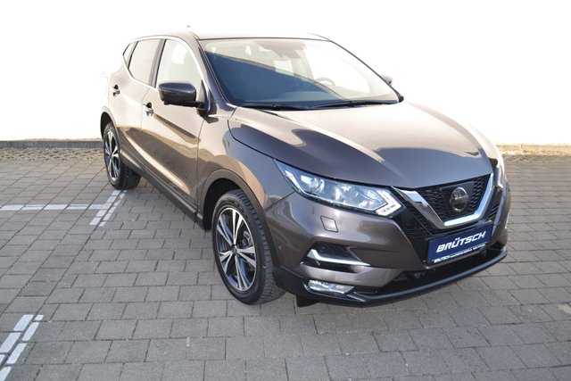 Nissan Qashqai 1.2 DIG-T N-Connecta 4x2 NAVI / AUTOMATIK - bilder 1