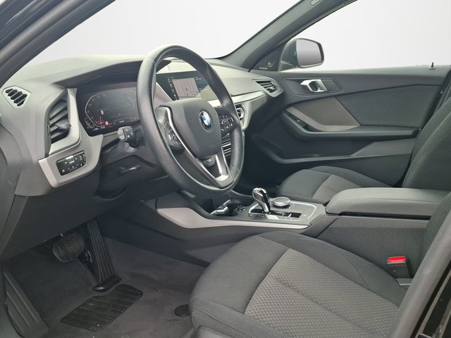 BMW 118 i Advantage AUTOMATIK / SITZHEIZUNG / NAVI / HARMAN-KARDON - bilder 8